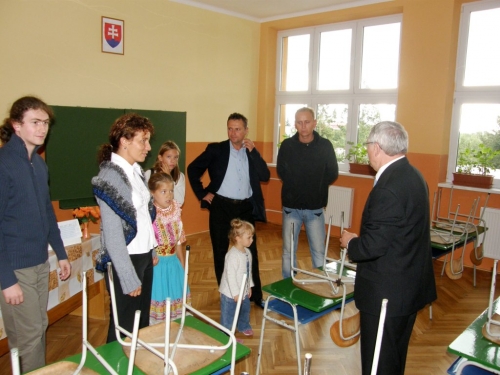 201009020110080.2010901_otvor_zs_24