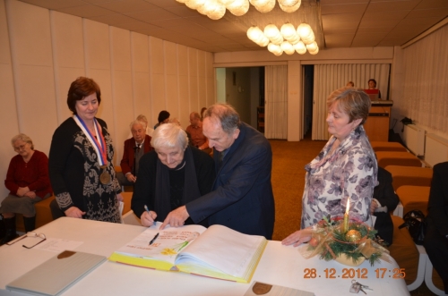 201212290049280.20121228_vyr_svadby_10