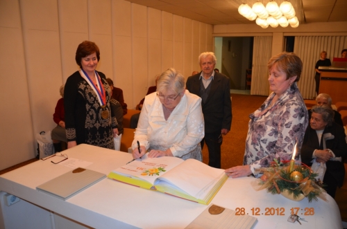 201212290049290.20121228_vyr_svadby_16