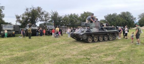 Posledný prázdninový víkend patril oslavám 81. výročia SNP a stretnutiu zberateľov historických vozidiel. – fotografia 31