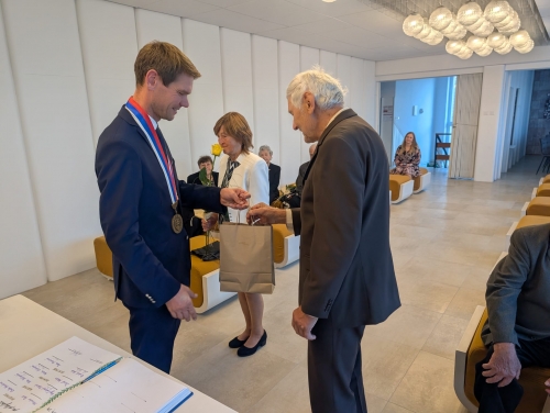 202510081126580.img-20251008-wa0010