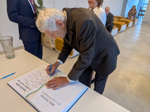 202510081126580.img-20251008-wa0013