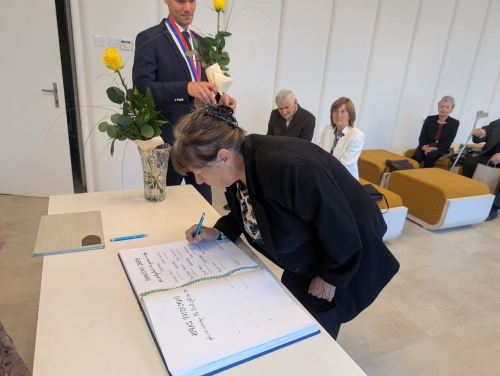 202510081126580.img-20251008-wa0017