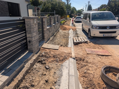 202510081951180.img-20251008-wa0205