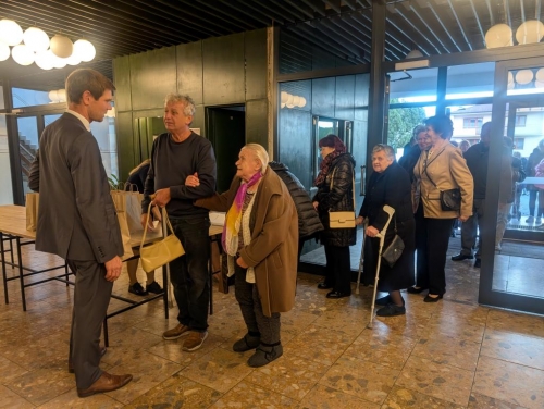 202510262139150.pxl-20251024-145146713