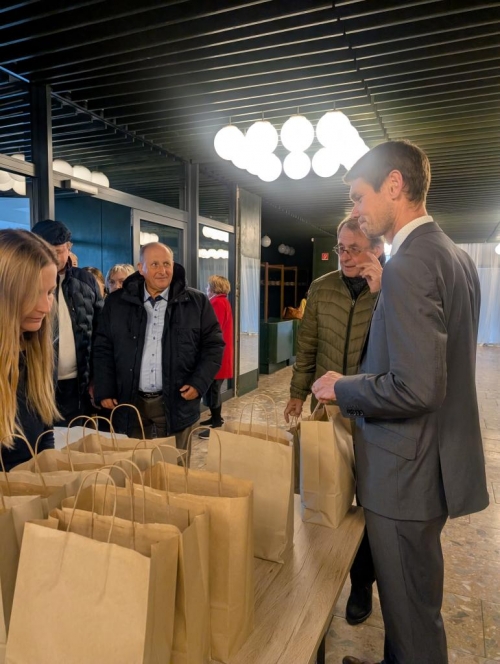 202510262139150.pxl-20251024-150005887-mp