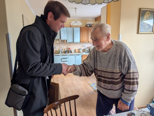 202511240915000.img-20251124-wa0041